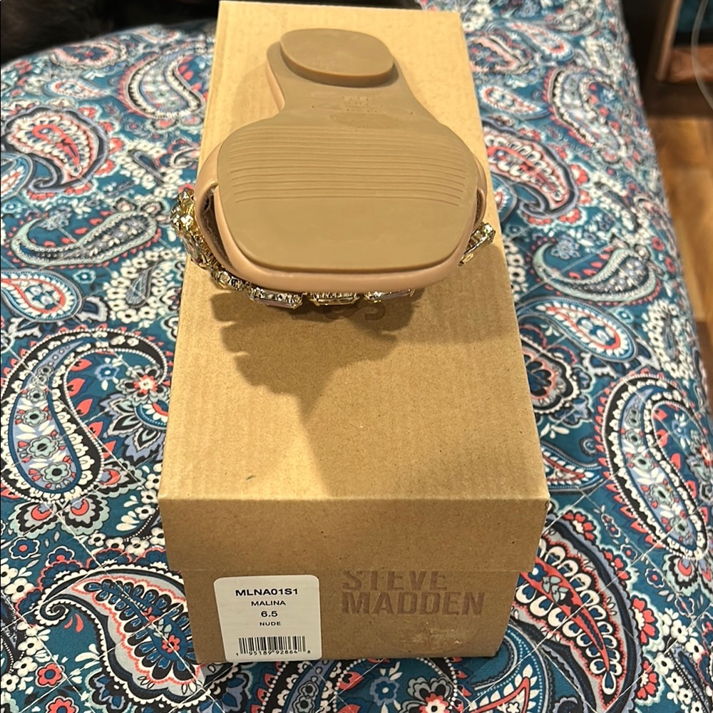 Steve Madden Tan Sandals with Gold Accents - Picture 3 of 3